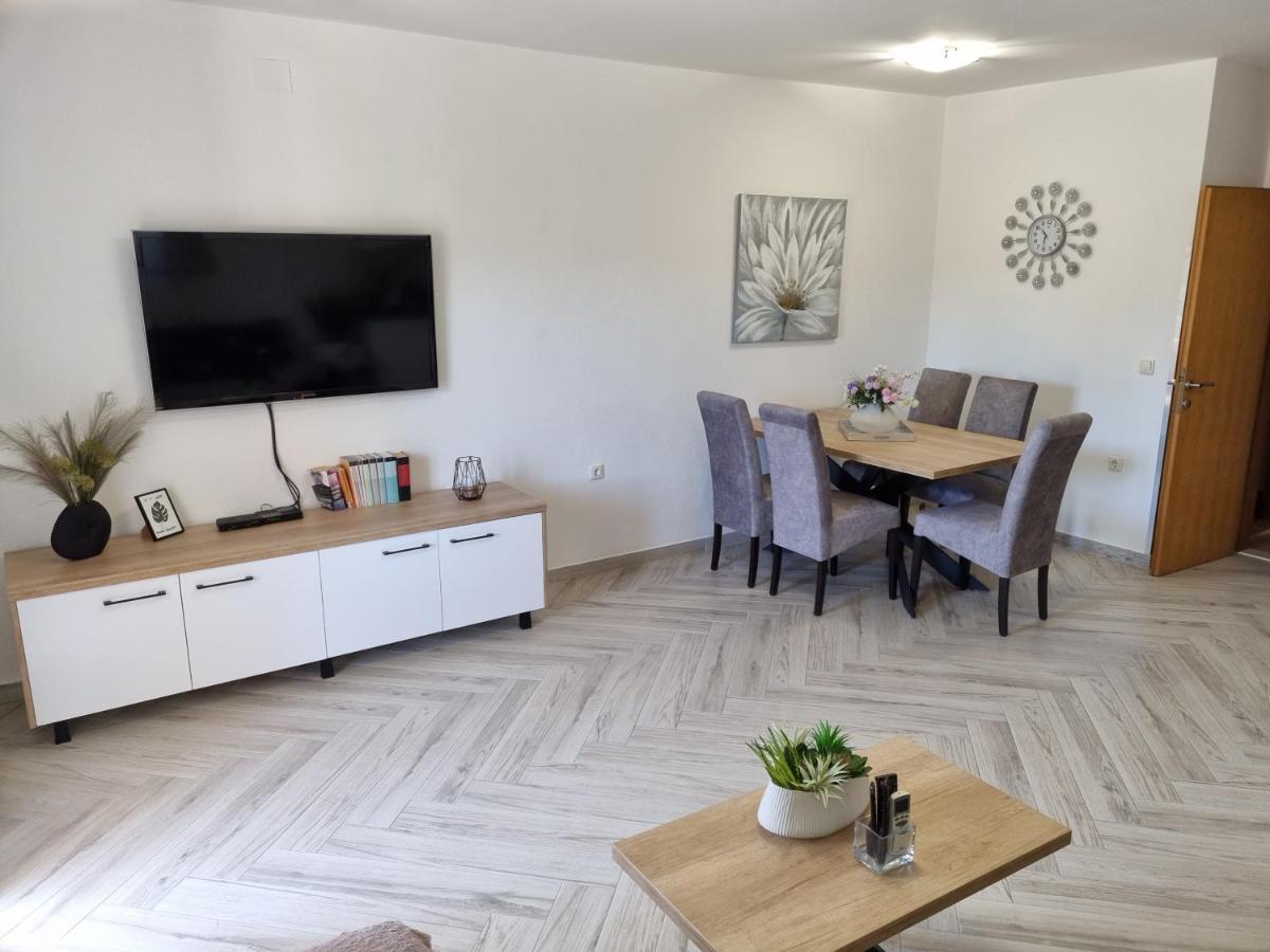 Apartments Ledic Krvavica Kültér fotó