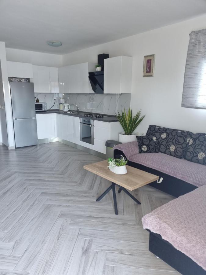 Apartments Ledic Krvavica Kültér fotó